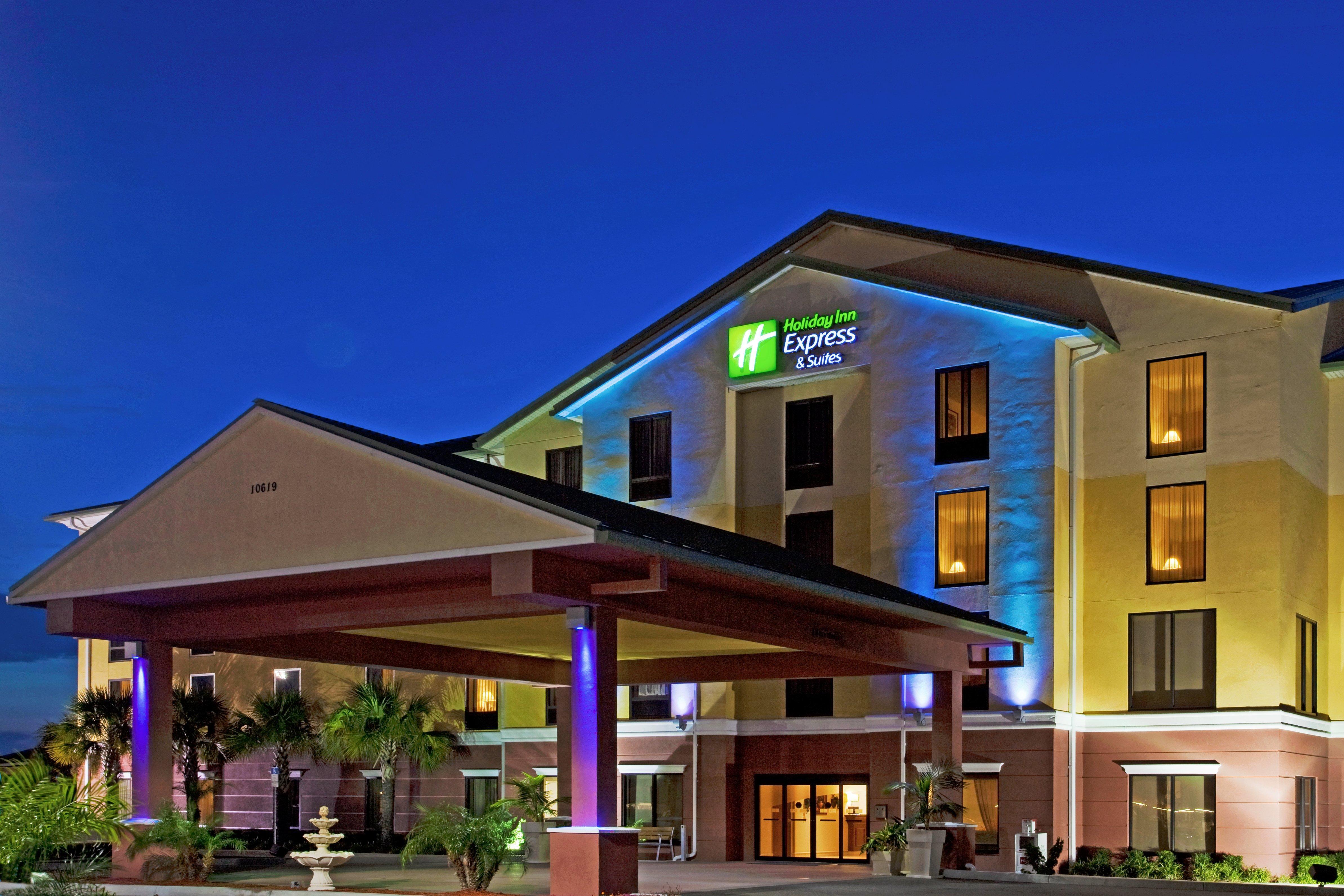 Holiday Inn Express Hotel & Suites Port Richey By Ihg Exterior foto